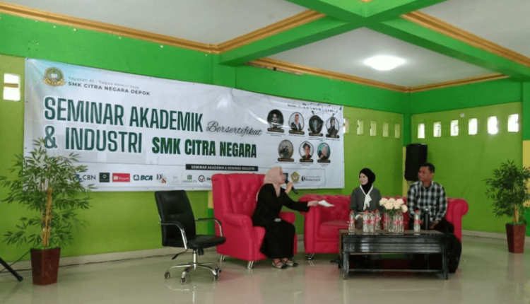 UBSI gelar workshop bersama selebgram Nabila Rohimah untuk mencetak generasi digital kreatif di SMK Citra Negara Depok