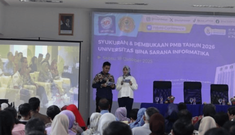 Rektor dan jajaran pimpinan Universitas Bina Sarana Informatika (UBSI) menghadiri acara syukuran pembukaan Penerimaan Mahasiswa Baru (PMB) 2026 di Aula Rektorat UBSI