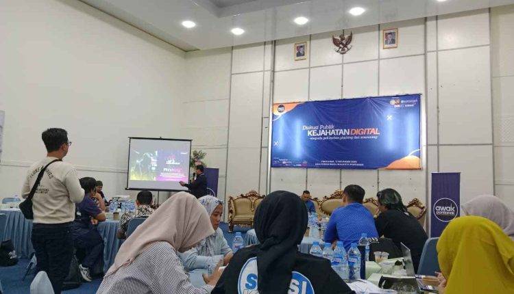 Diskusi Publik