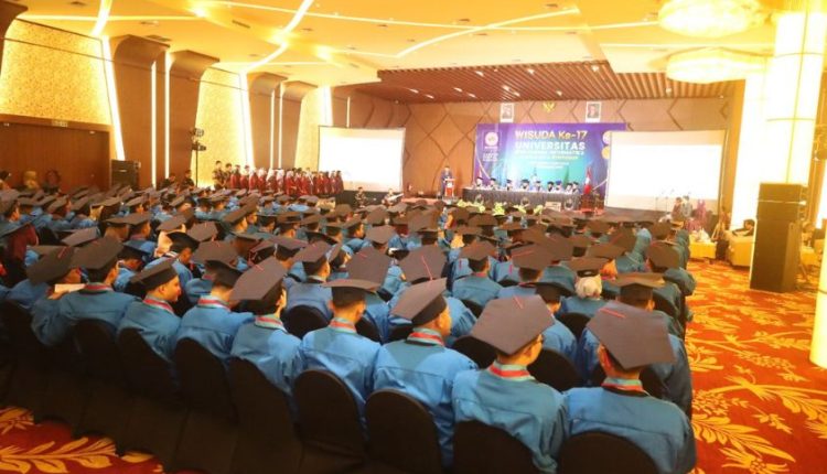 Wisuda ke-17 UBSI Kampus Pontianak Hadirkan Sentuhan AI