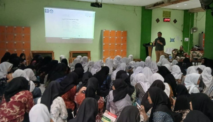 AI menjadi mesin ide bagi siswa SMK Avicenna Rajeg saat mengikuti workshop digital yang diselenggarakan UBSI Kampus Tangerang bersama DICO