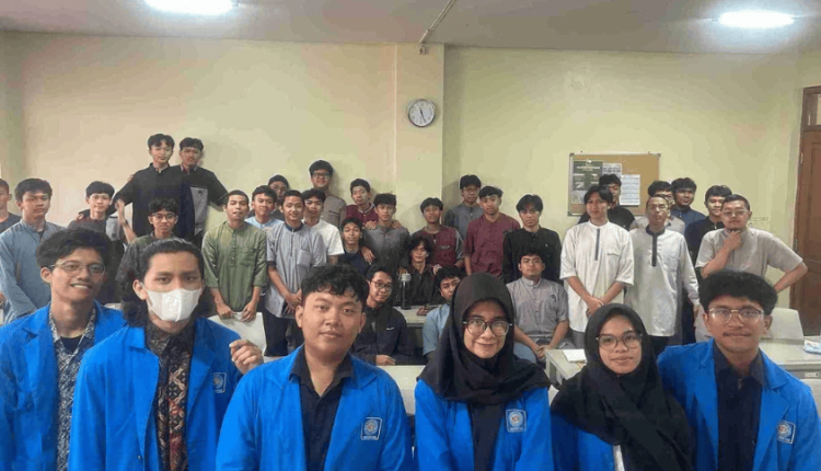 Foto bersama seusai pemaparan materi Machine Learning, menampilkan mahasiswa UBSI dan siswa SMA Future Gate