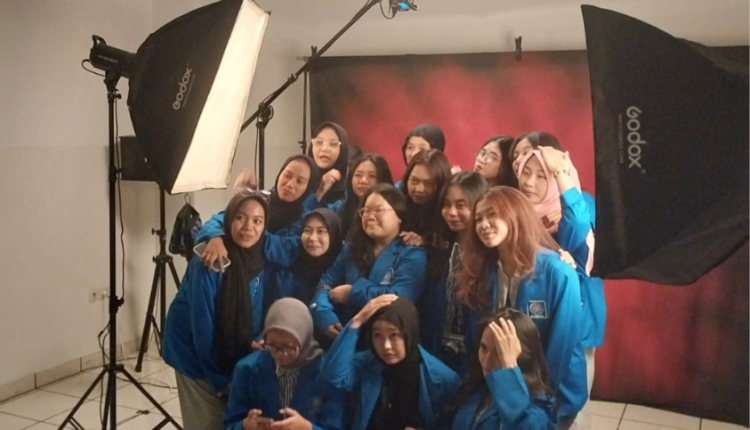 Mahasiswa Ilmu Komunikasi