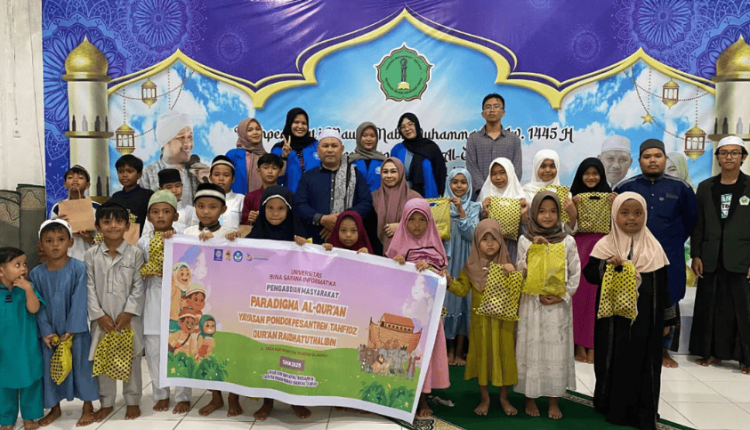 Foto bersama tim UBSI dengan pengurus dan santri TPQ setelah Pengabdian Masyarakat