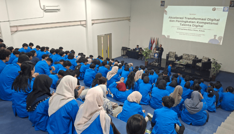 Seminar Akselerasi Transformasi Digital dan Penguatan Talenta Digital UBSI