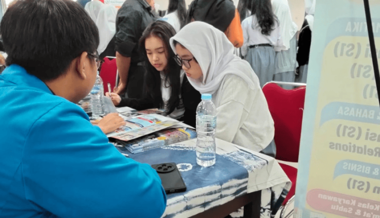 Siswa SMA Bakti Idatha Antusias Ikuti Edufair 2026
