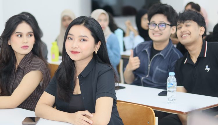 Kuliah Tak Lagi Kaku, Sistem Fleksibel Jadi Pilihan Generasi Muda Karawang