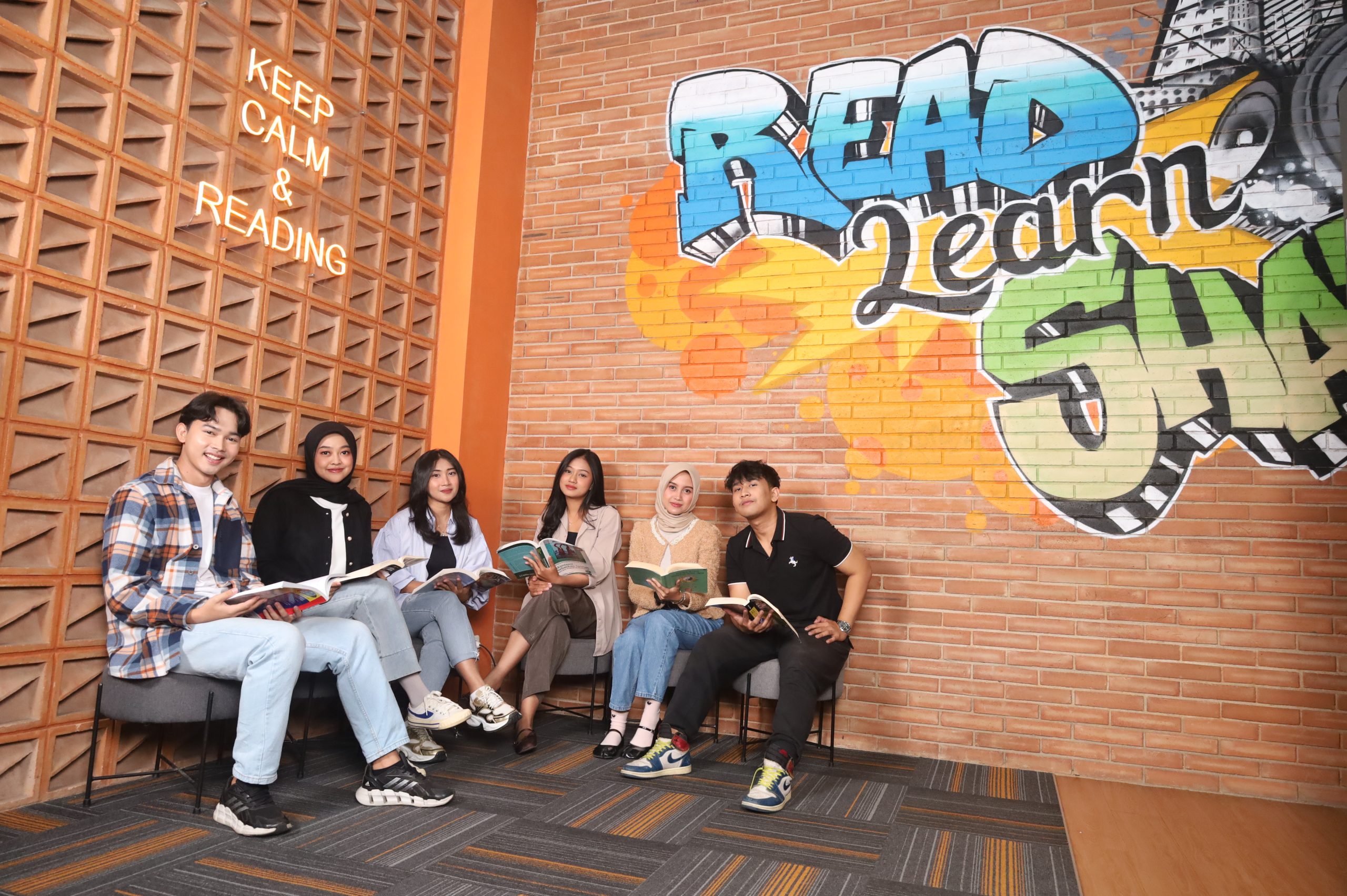 Peran Kampus dalam Mempersiapkan Generasi Digital Siap Kerja di Era Industri