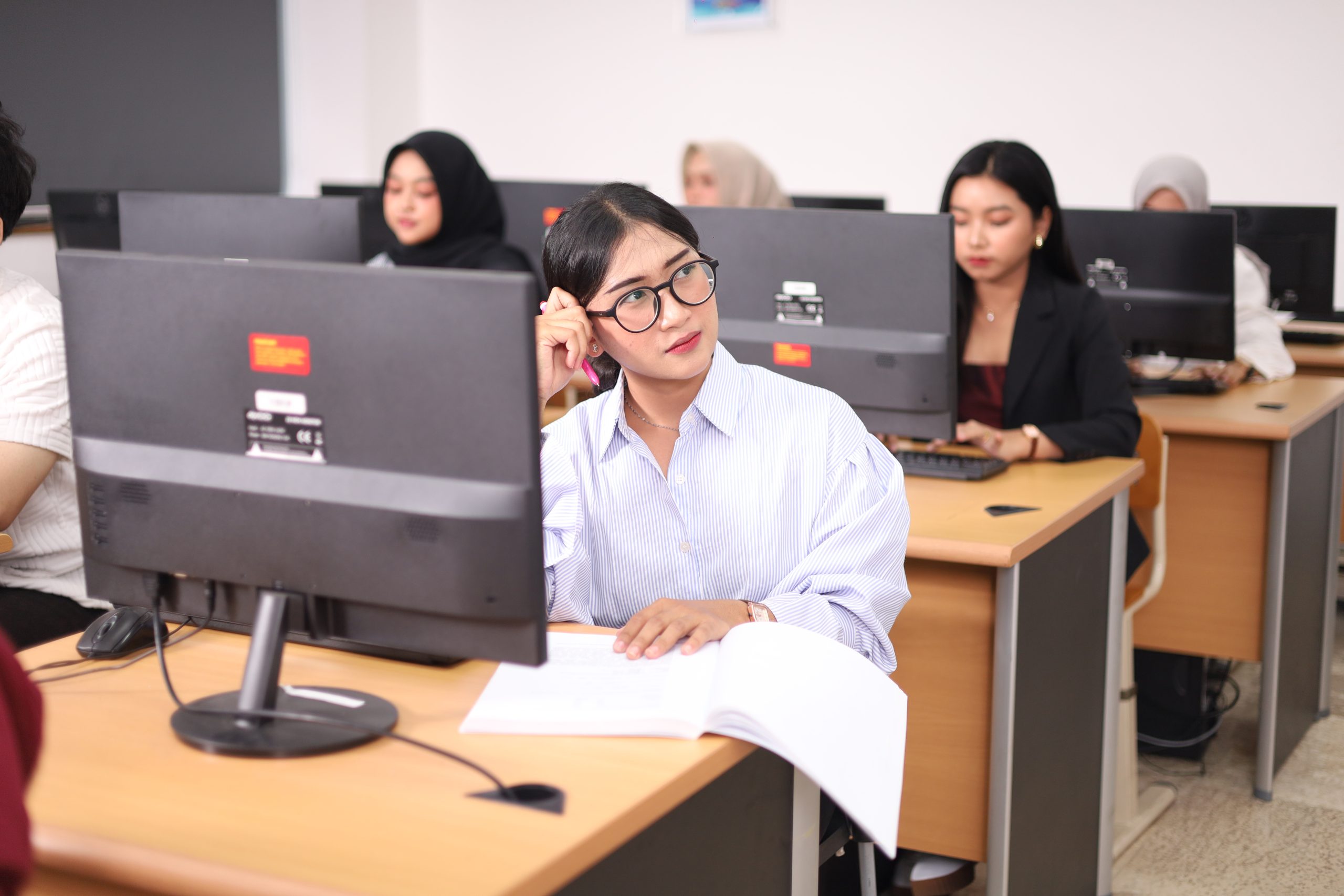 Prodi Informatika UBSI Kampus Bekasi: Prospek Karier dan Tantangan Dunia Masa Depan