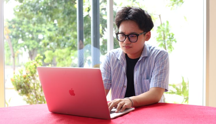 Prodi Sistem Informasi Akuntansi UBSI Cikampek membekali mahasiswa dengan penguasaan platform ERP terkini untuk mencetak profesional akuntansi digital siap industri.