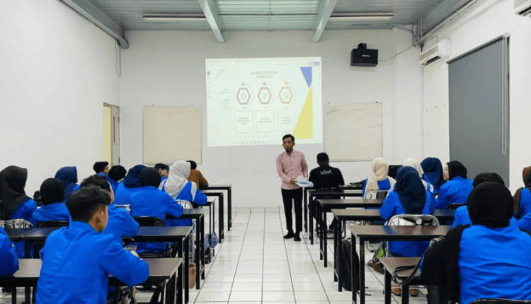 Kuliah Sambil Kerja