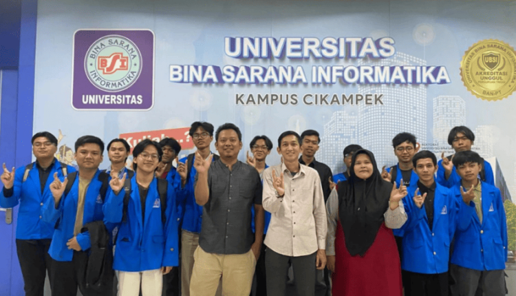 Pengalaman Industri