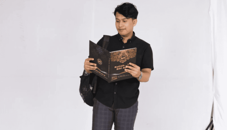 Kuliah Sambil Kerja,