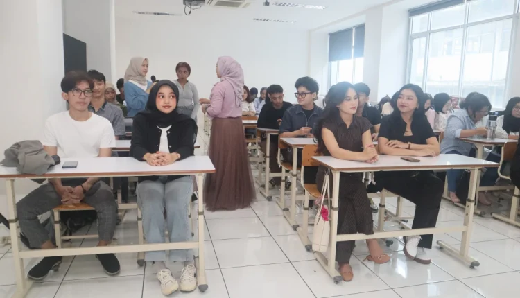 Kuliah Sambil Kerja