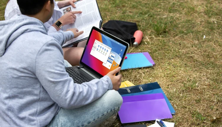 Tech-Savvy dan Berjiwa Entrepreneur: Sistem Informasi Jadi Jurusan Strategis Generasi Digital