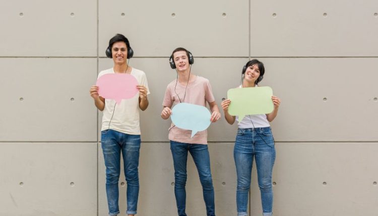 Personal Branding atau Personal Pencitraan? Bedah Strategi Prodi Ilmu Komunikasi Gen Z