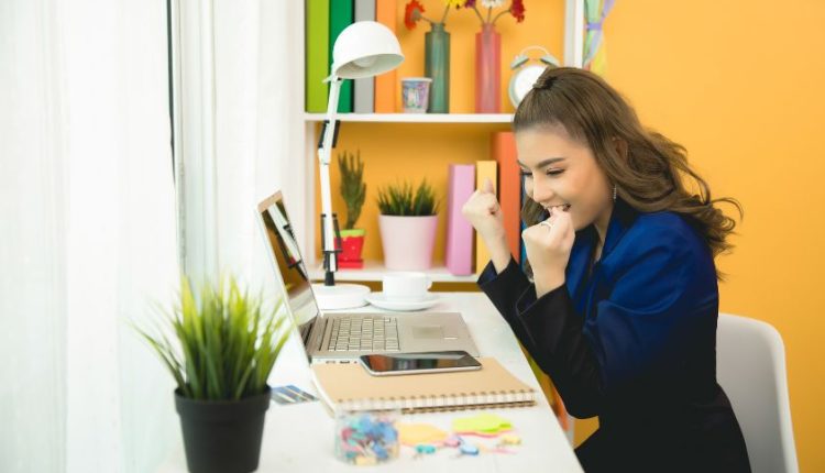 Kuliah TI, Karier Kreatif! Jalan Sukses Lulusan UBSI Kampus Jatiwaringin di Industri Desain Digital