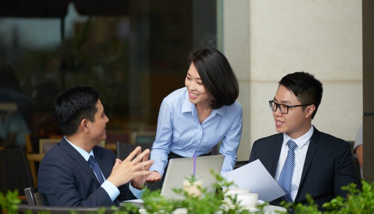 Si Paling Legal di Circle Bisnis, Kenapa Prodi Hukum Bisnis Jadi Jurusan yang Lagi Naik Daun?