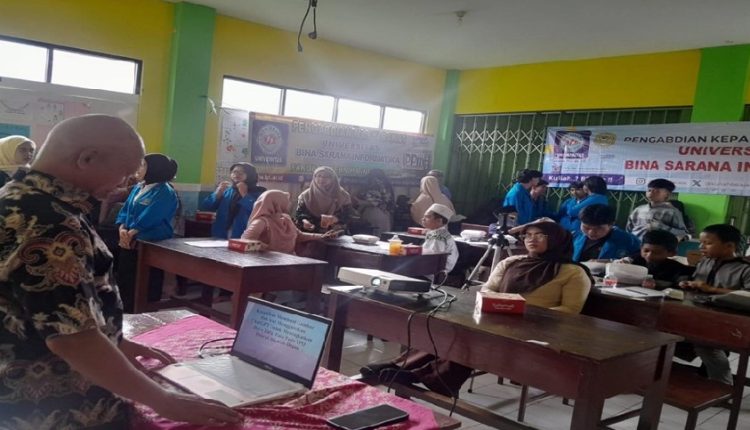 Pelatihan ChatGPT di TPQ Darul Hikmah Depok