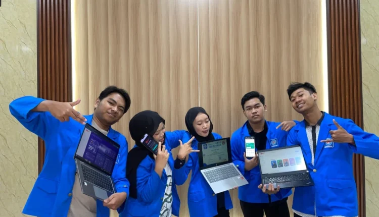 Mahasiswa UBSI Kampus Solo Ciptakan Aplikasi CariYo!Track untuk Tingkatkan Keamanan Pendakian Gunung