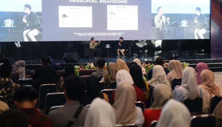 Bicara di Seminar UBSI, David Rizal Kupas Tantangan Public Speaking di Tengah Gempuran AI