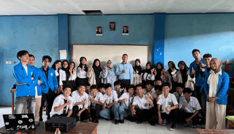 Mahasiswa UBSI