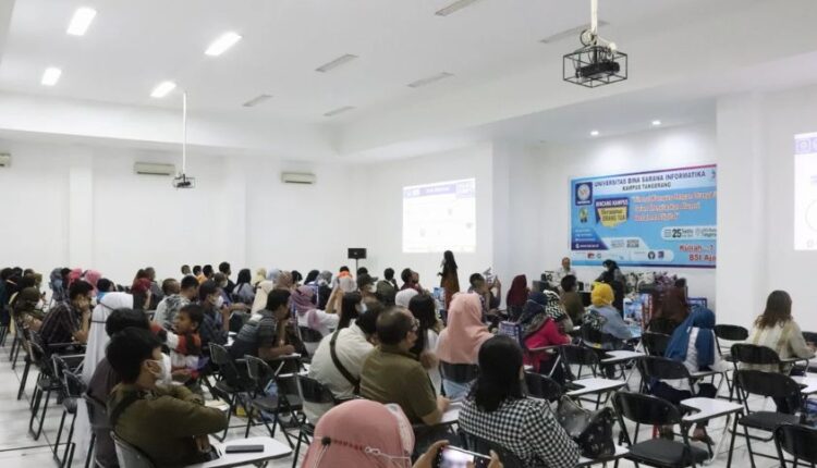 Tak Lagi Sekadar Mengantar, Orang Tua Kini Diajak Menjadi Partner Sukses Mahasiswa
