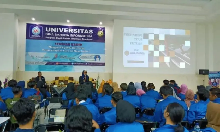 kampus di bekasi yang lulusannya cepat dapat kerja