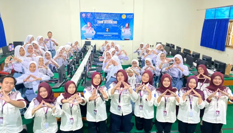 Belajar Akuntansi Digital, Siswa SMK Dukuhturi Ikuti Pelatihan Zahir Accounting dari HIMASA UBSI