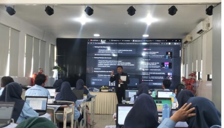 Workshop Digital Kreatif UBSI Bekali SMK Barunawati Strategi Branding Sekolah hingga Tembus Google Page 1