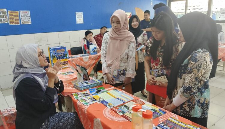 Tak Hanya Kuliah, UBSI Kenalkan Peluang Menatap Karier Global Lewat Prodi Hubungan Internasional