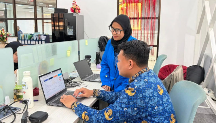 Menuntaskan Kuliah